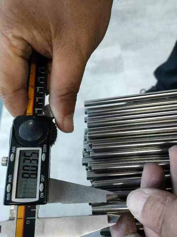 4J49 Fe-Ni-Cr Alloy Tube for High-Performance Sealing in Electronic Devices